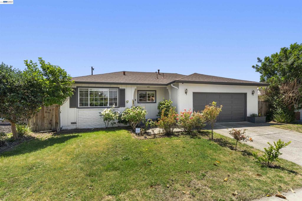 38811 Bonnie Way