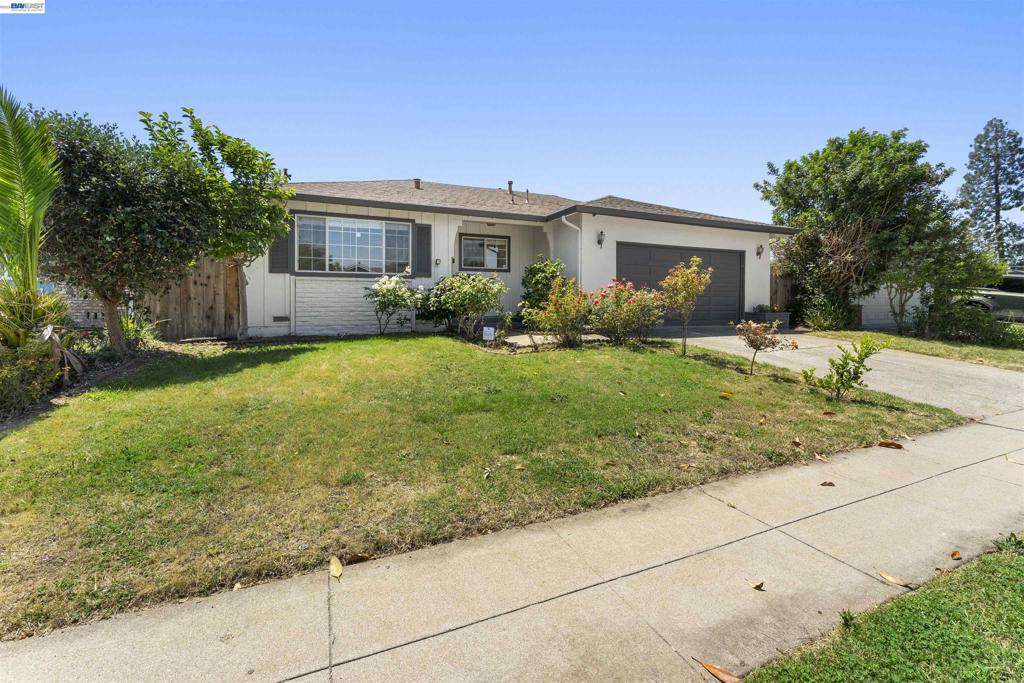 38811 Bonnie Way