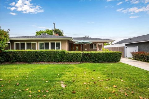 Photo of 3080 Tevis AVE, Long Beach, CA 90808 (MLS # PW26105147)