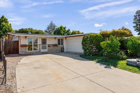 Photo of 330 Greenlake Drive, Sunnyvale, CA 94089 (MLS # ML82065895)