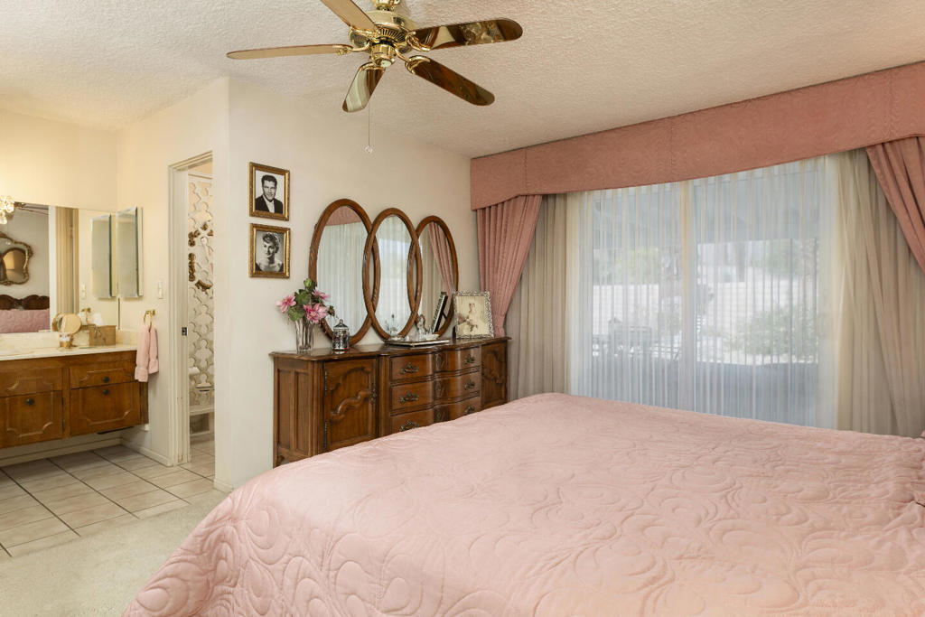 Los Compadres - Residential