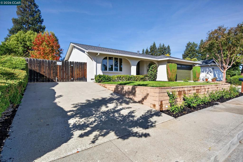 685 Keith Ct