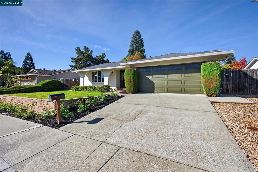 685 Keith Ct