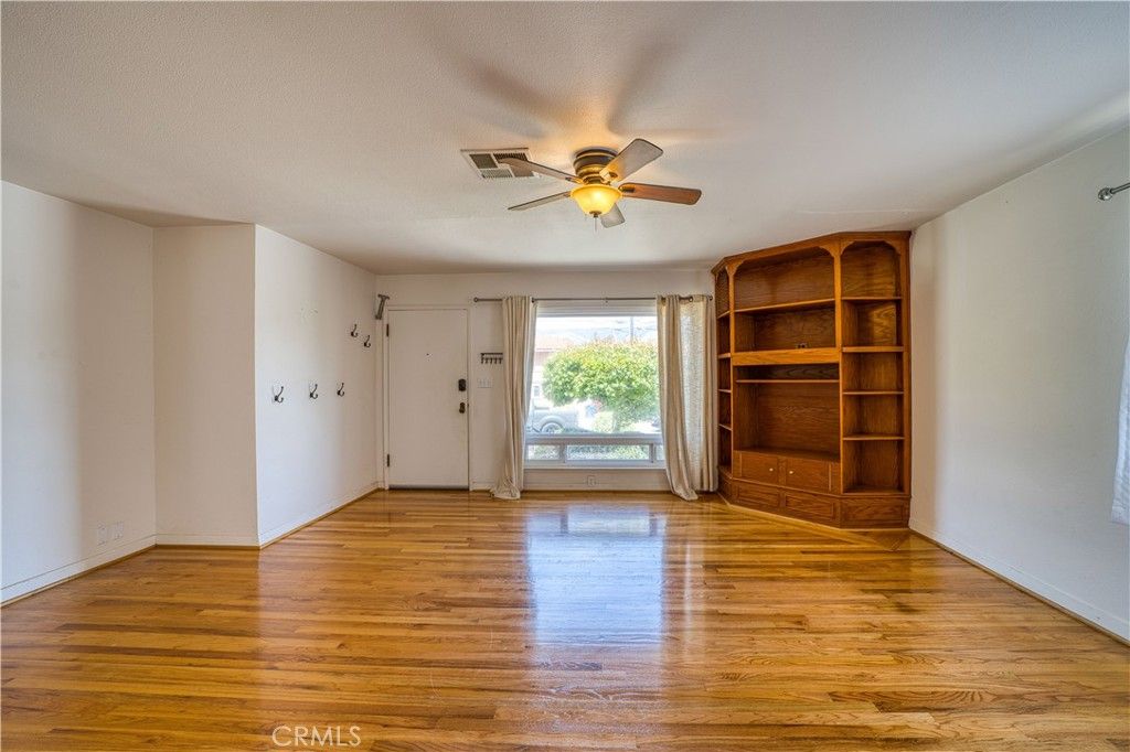 listing image 130728930224017073617