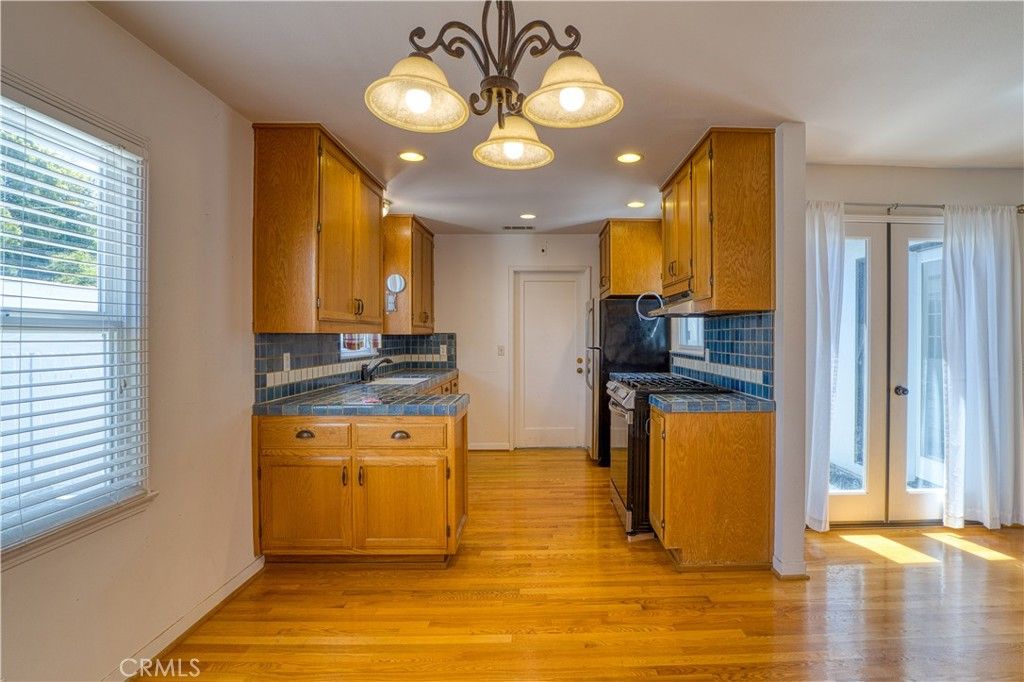 listing image 130724064335576728014
