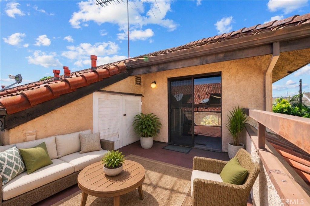 10929 Morrison 1