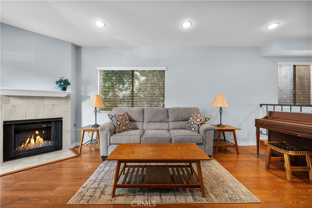 10929 Morrison 1