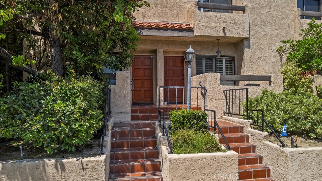 10929 Morrison 1