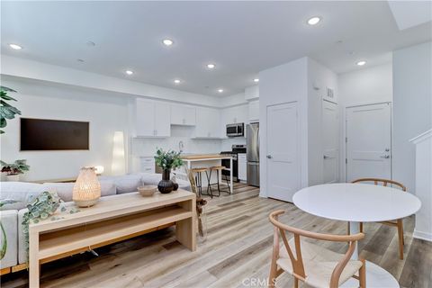 Photo of 114 Lugo Ln, Mission Viejo, CA 92692 (MLS # OC25158051)