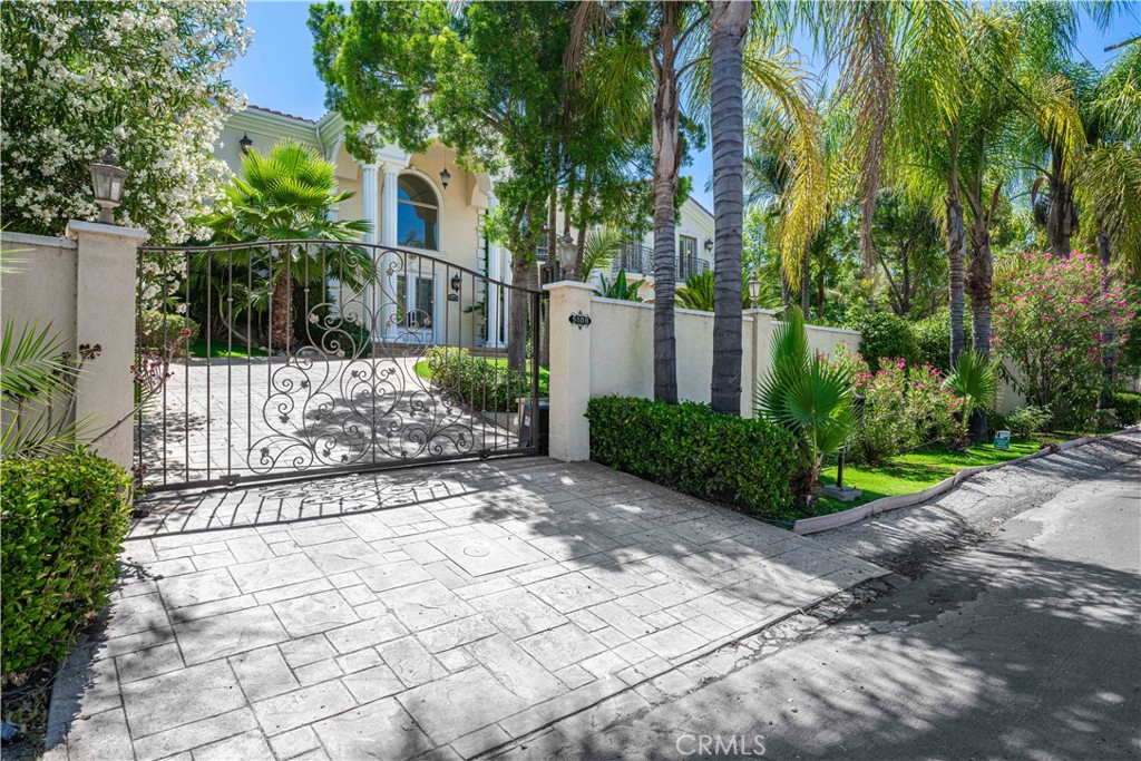 Properties 3 5108 Otis Avenue