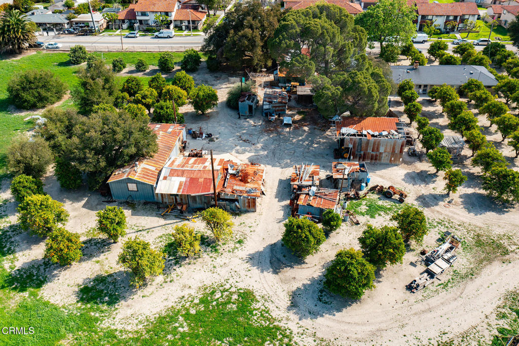 Tapo Collections-500 - Land