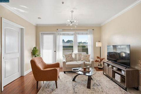 Photo of 1515 14Th Ave #305, Oakland, CA 94606 (MLS # 41121156)