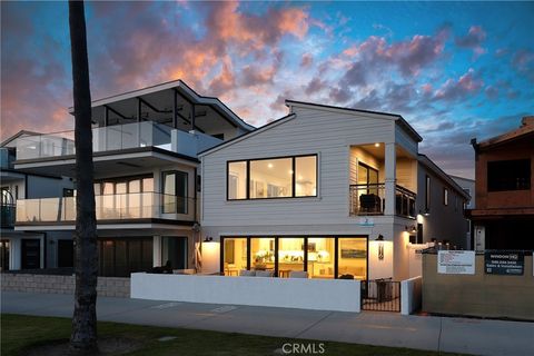 916 E Oceanfront Newport Beach CA 92661