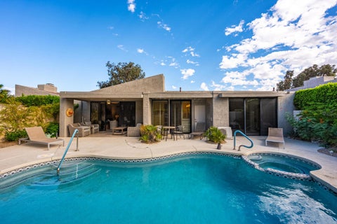 Photo of 971 Sundance Circle N, Palm Springs, CA 92262 (MLS # 219153107PS)