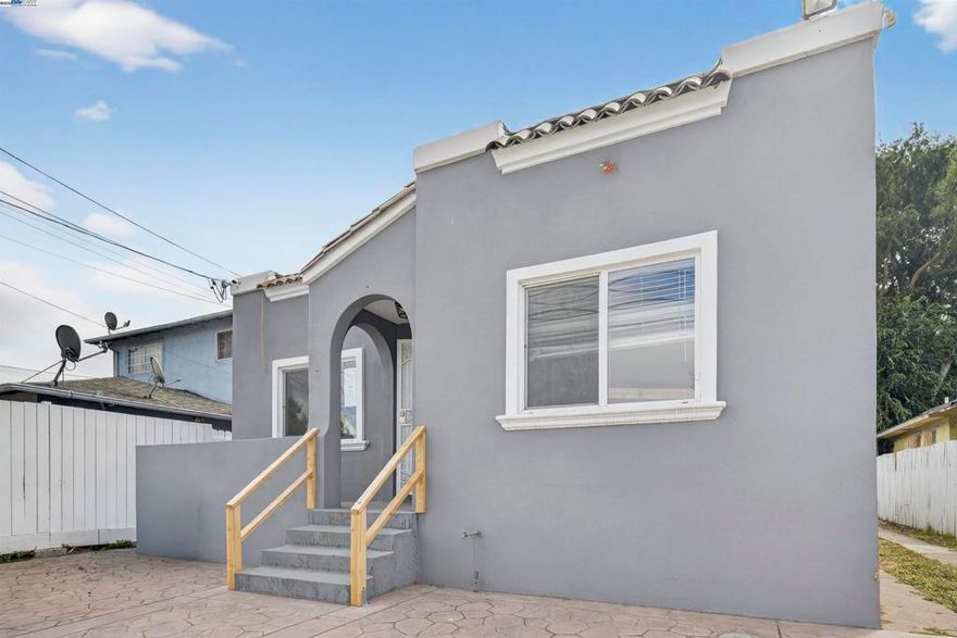 Fantastic opportunity to own in Oakland! This single-family home features 3 bedrooms, 2 bathrooms, and 1,328 sq ft of living space.  The property includes a fireplace, a one-car garage, and a patio/deck. Situated on a generous 5,916 sq ft lot , this home is a designated HUD property and is eligible for FHA Insured financing and 203k renovation loans. Located in an Opportunity Zone, this property offers a unique advantage. Don't miss out on this chance!