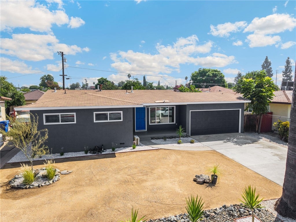 4038 N Orange