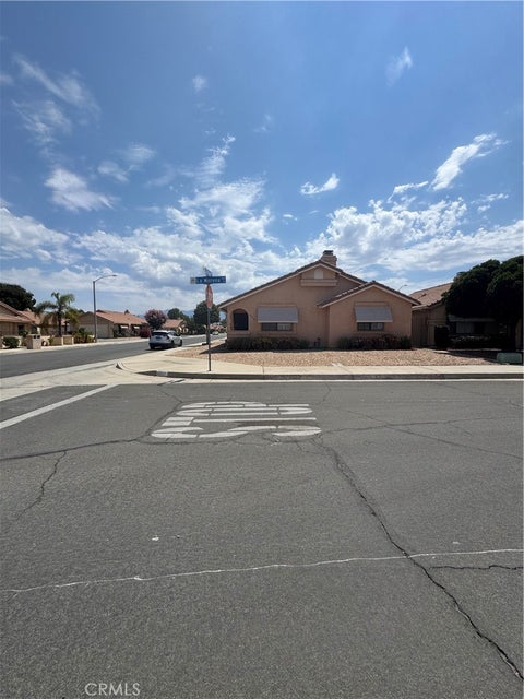 Tiny photo for 844 La Morena DR, Hemet, CA 92545 (MLS # IG26200055)