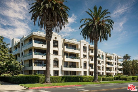 Photo of 701 Ocean Avenue #301, Santa Monica, CA 90402 (MLS # 26984997)
