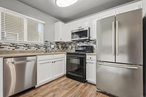 Photo of 2536 White Oak Place #5, Escondido, CA 92027 (MLS # NDP2605141)