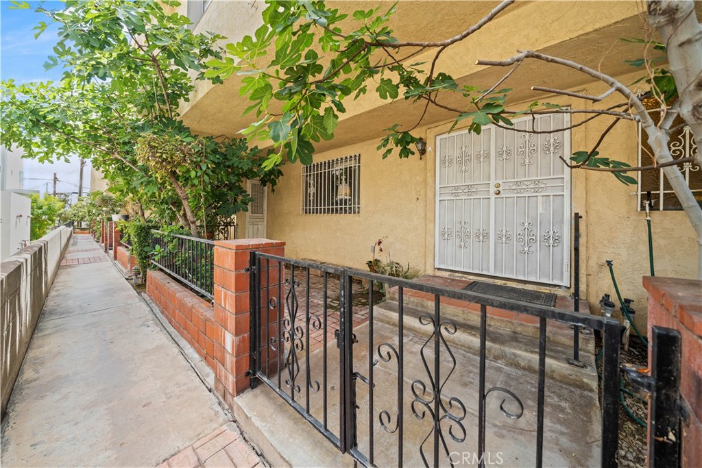 130 N Moore