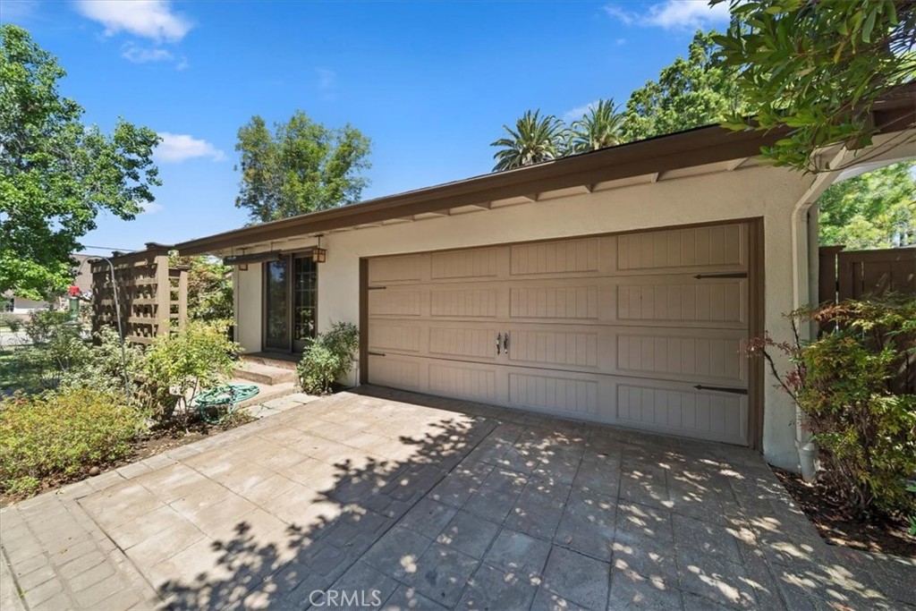 901 E Walnut Avenue