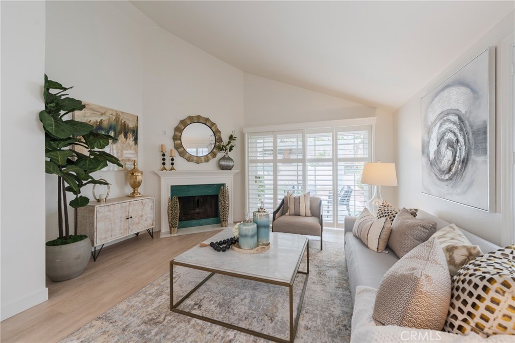 1505 Backbay