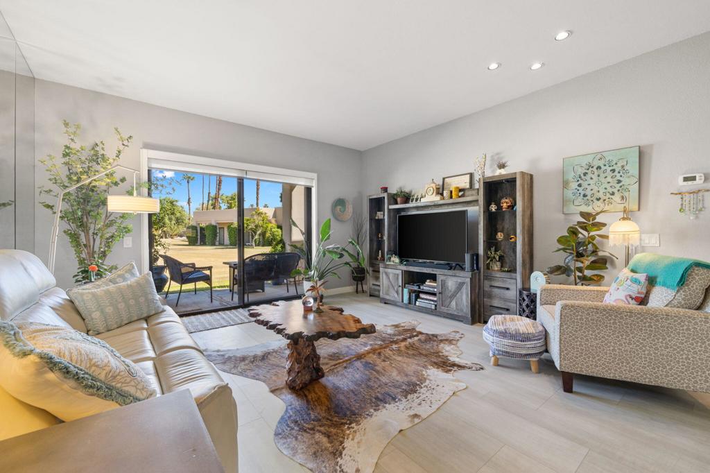 Desert Princess - Residential