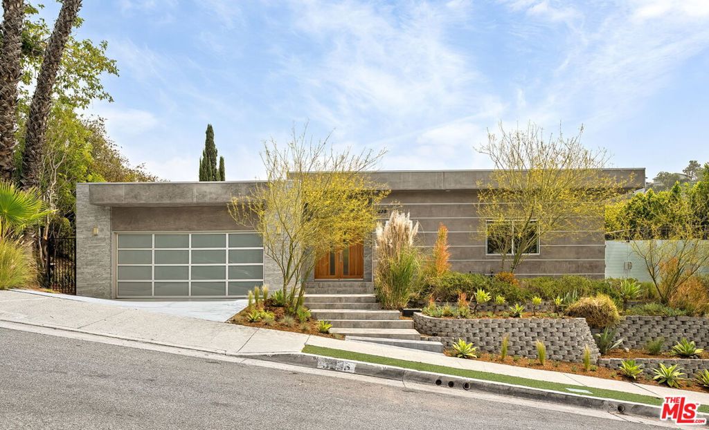 3238 Canyon Lake Drive