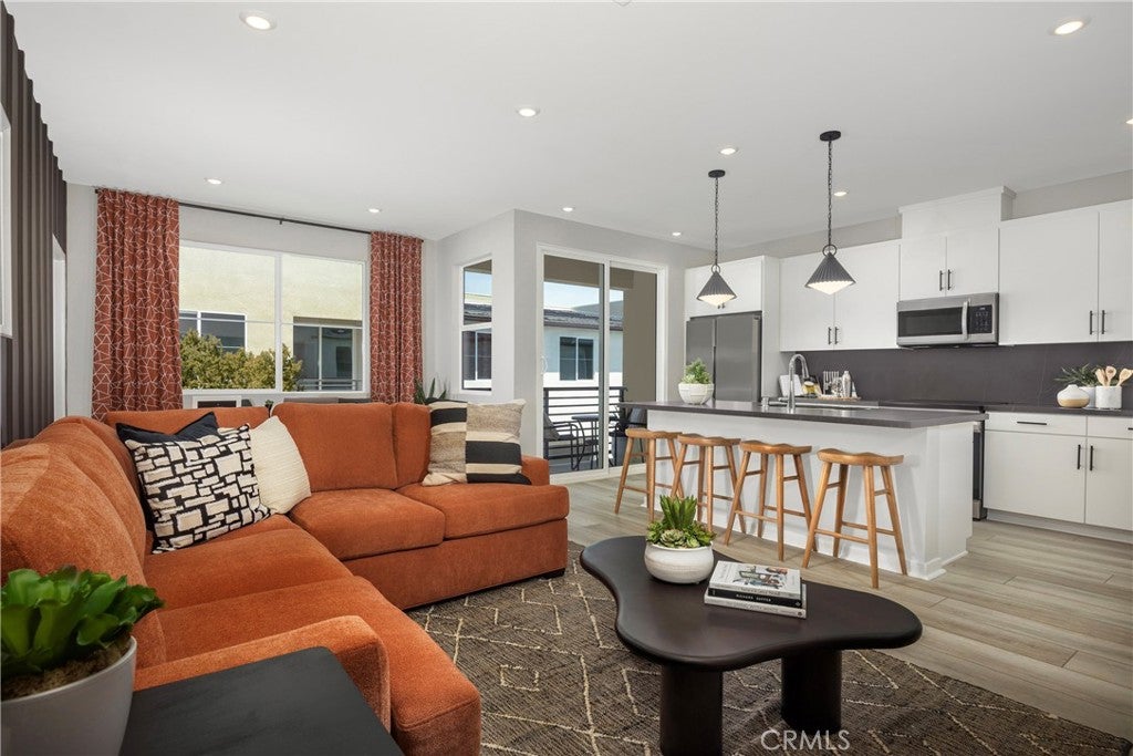 3681 W S. Eichler Paseo 10