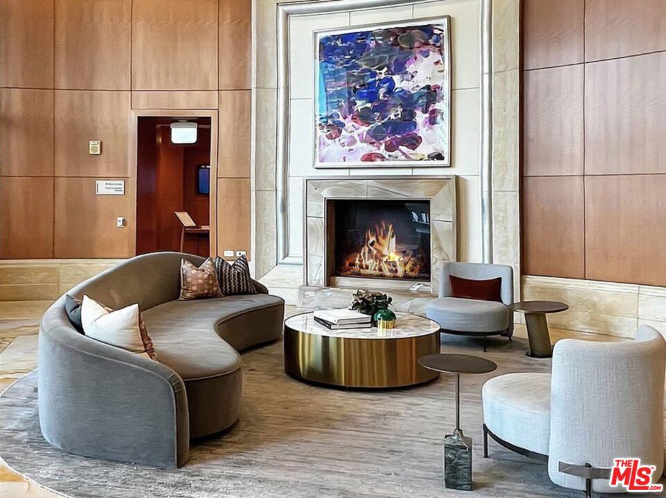 1 W Century Drive 28B