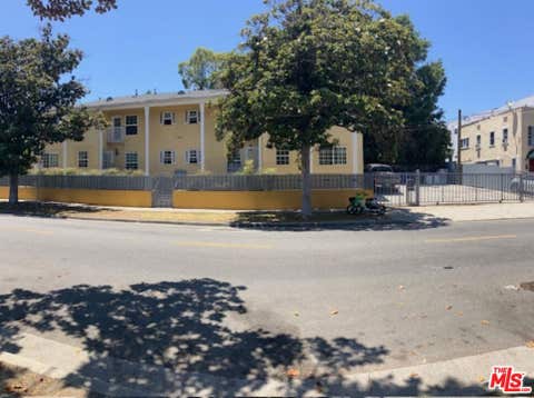 Photo of 401 N Van Ness Avenue #3, Los Angeles, CA 90004 (MLS # 26850987)