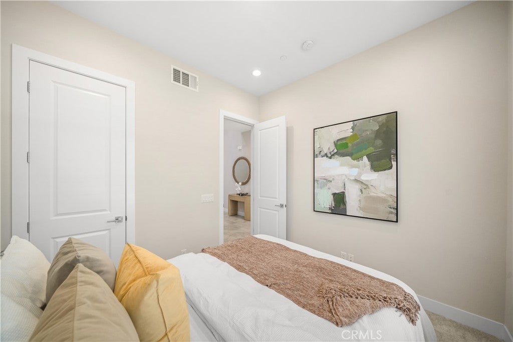 270 Burwood, Lake Forest CA 92630 - Photo 9