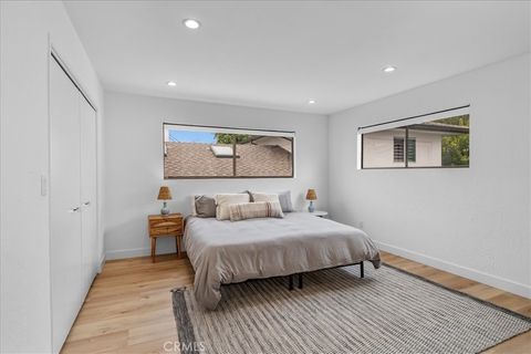 Tiny photo for 512 S Gertruda Avenue, Redondo Beach, CA 90277 (MLS # SB25220892)