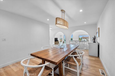 Tiny photo for 512 S Gertruda Avenue, Redondo Beach, CA 90277 (MLS # SB25220892)