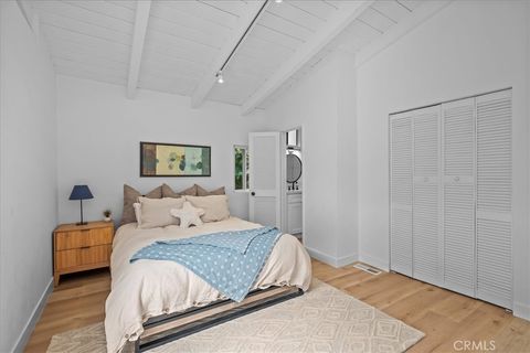 Tiny photo for 512 S Gertruda Avenue, Redondo Beach, CA 90277 (MLS # SB25220892)