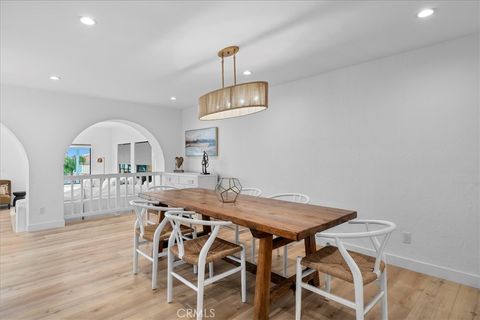 Tiny photo for 512 S Gertruda Avenue, Redondo Beach, CA 90277 (MLS # SB25220892)