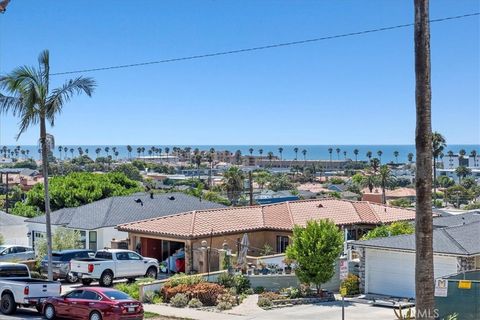 Tiny photo for 512 S Gertruda Avenue, Redondo Beach, CA 90277 (MLS # SB25220892)