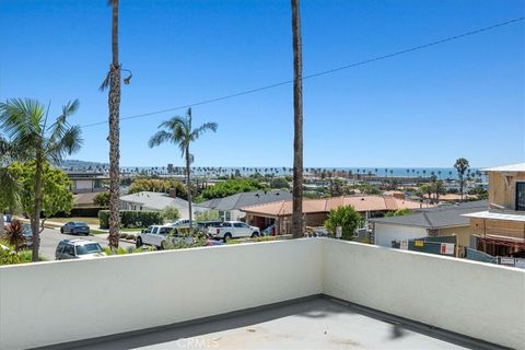 Tiny photo for 512 S Gertruda Avenue, Redondo Beach, CA 90277 (MLS # SB25220892)