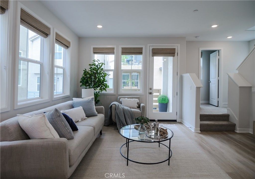 listing image 130721760399236051606