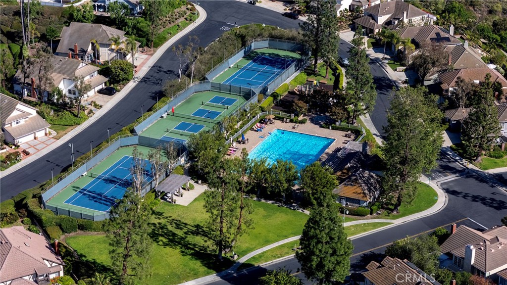 6307 E Rocking Horse Way