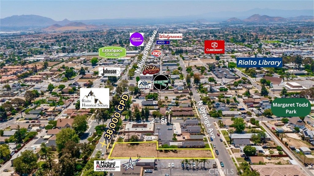 210 N Riverside