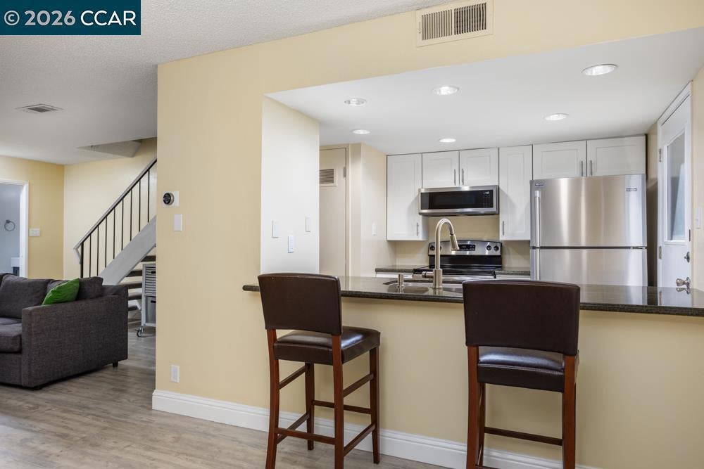 5468 Roundtree Pl PL P, Concord CA 94521