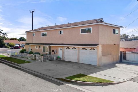 11754 Walcroft Lakewood CA 90715