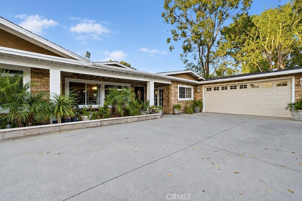 10292 Center