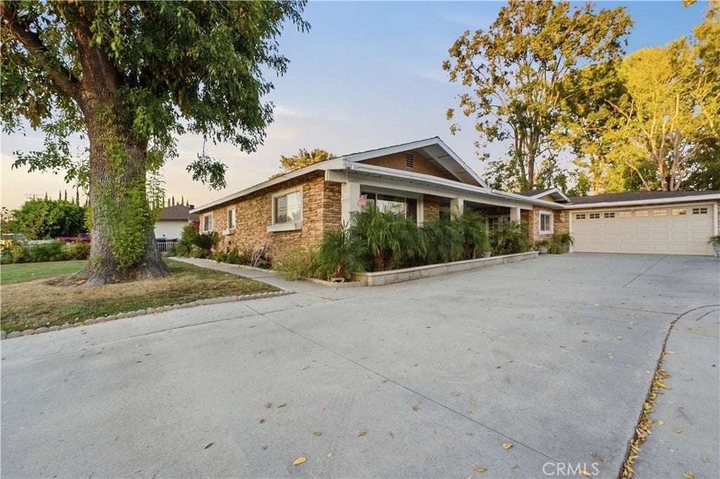 10292 Center