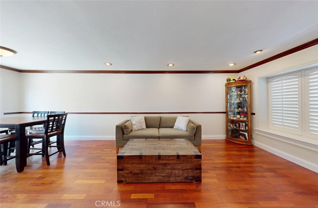 8492 Spring Circle