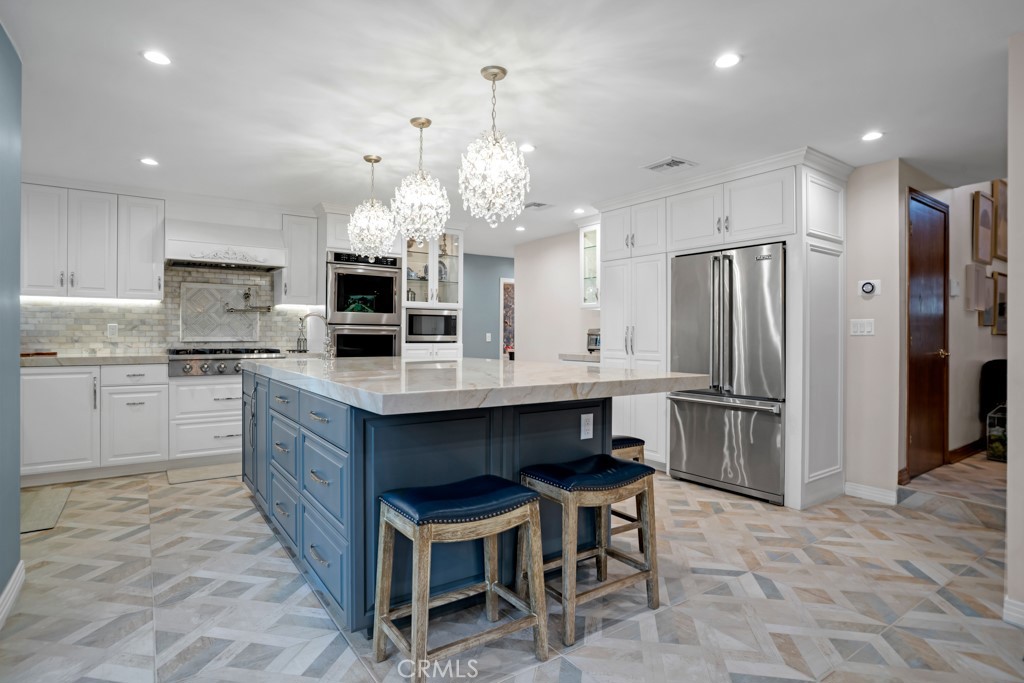 24630 Kittridge Street