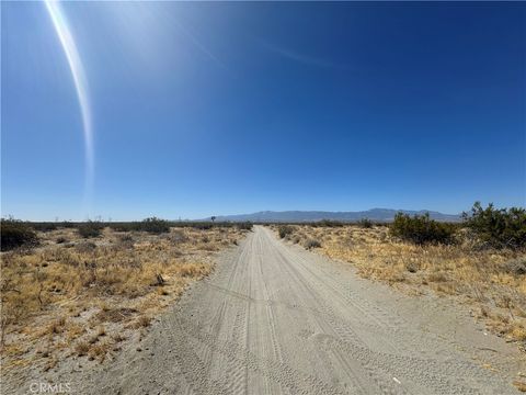 Photo of 0 VL-3131171040000, Phelan, CA 92371 (MLS # HD26136615)