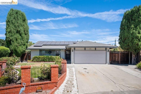 Photo of 6086 Blacklock Ct CT, San Jose, CA 95123 (MLS # 41147462)