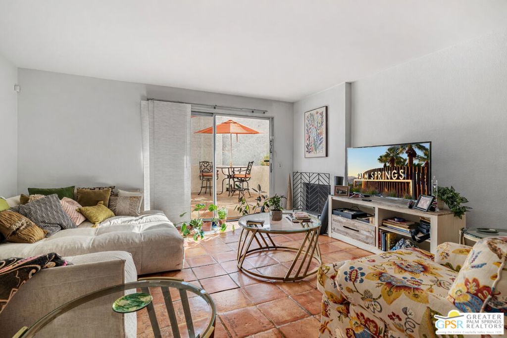 280 S Avd Caballeros 214